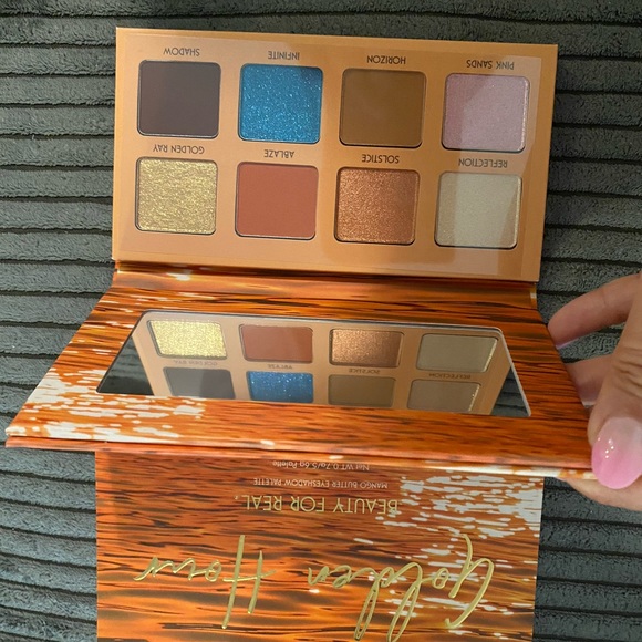 NEW NEVER USED GOLDEN HOUR MANGO BUTTER EYESHADOW PALETTE - Picture 3 of 5